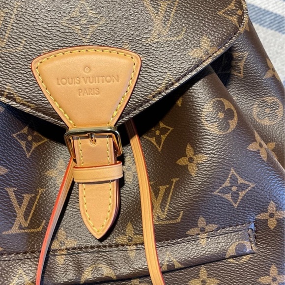 LOUIS VUITTON MONTSOURIS BB BACKPACK - Picture 9 of 13